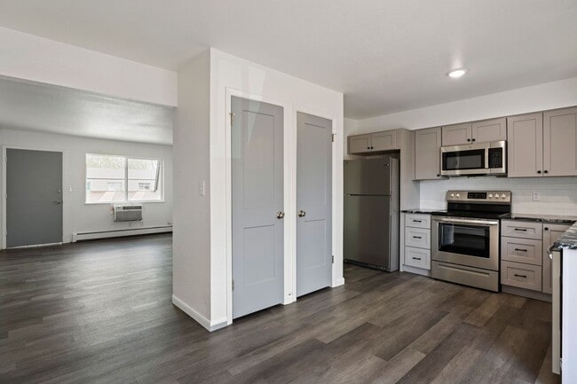 Interior Photo - Azalea1629(KP-JF)