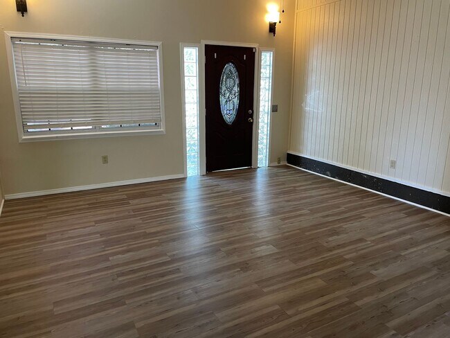 Foto del edificio - 3 Bedroom Available in Broken Arrow School...