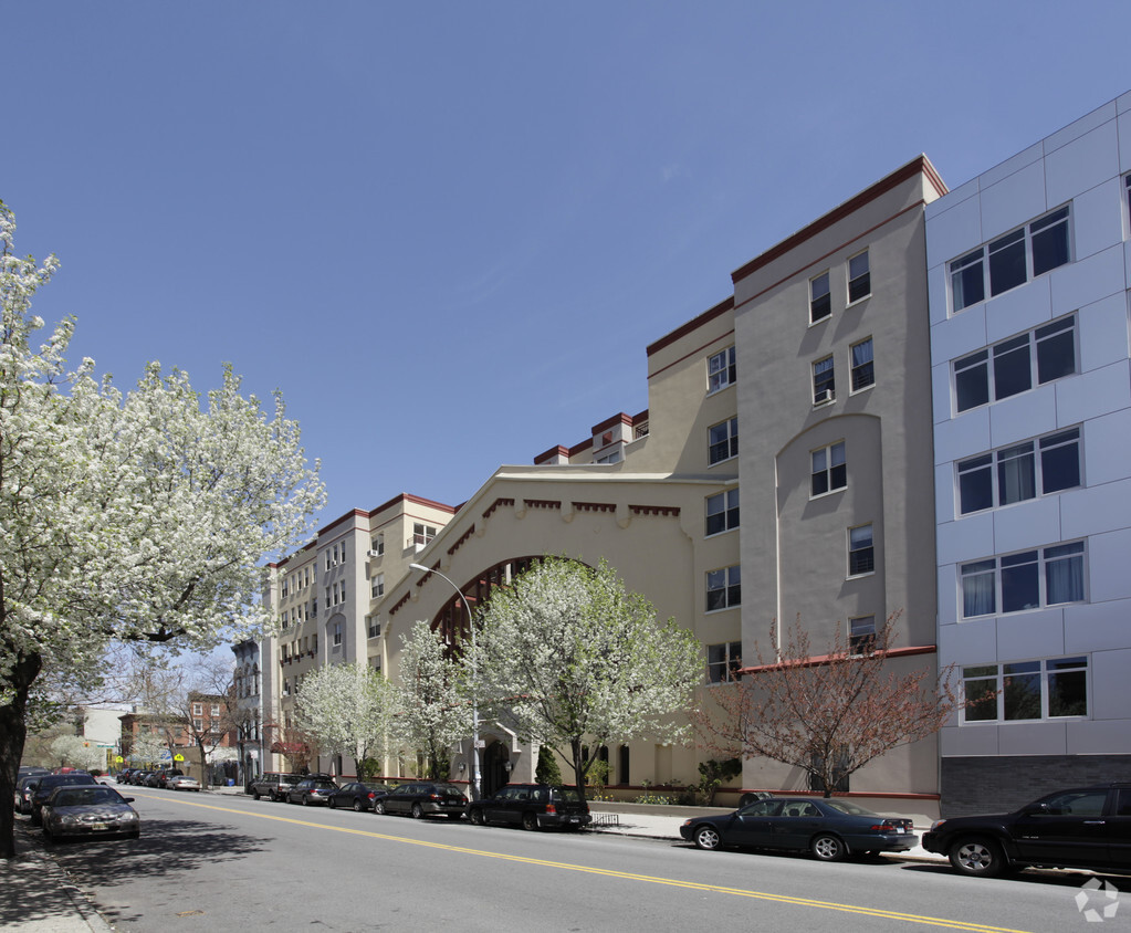 Building Photo - The Clermont Armory