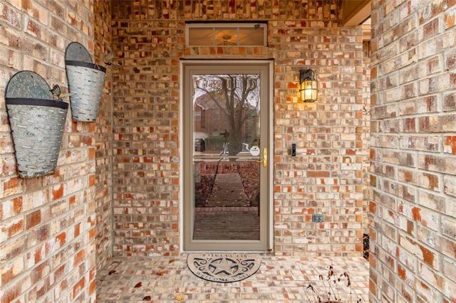 Building Photo - 2308 Pharr Dr