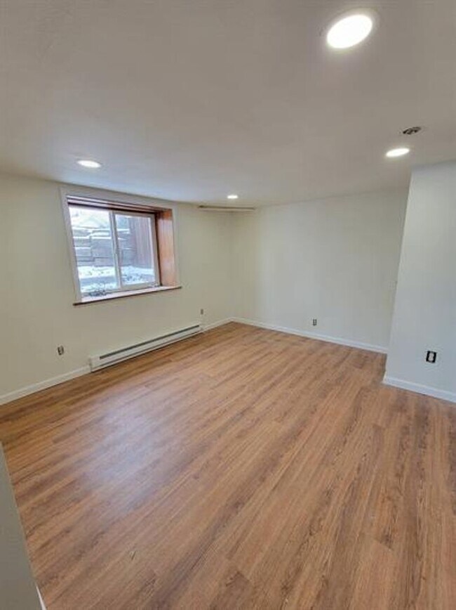 Foto del edificio - 2030 8th Ave