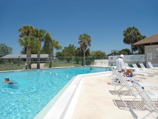 Port Charlotte, 
                        , –
