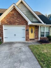 Building Photo - 954 Bryan Cir