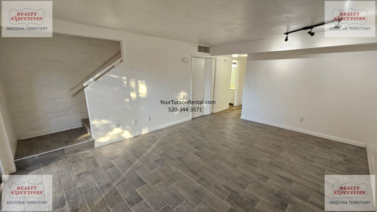 Fort Lowell & Campbell area Condo - 2 Bedrooms & 1.5 Bathrooms - Fort Lowell & Campbell area Condo - 2 Bedrooms & 1.5 Bathrooms