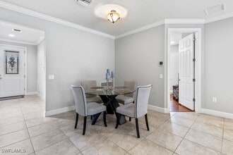 Building Photo - 16133 Camden Lakes Cir