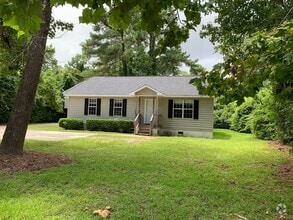 Building Photo - 2112 Wisteria Dr
