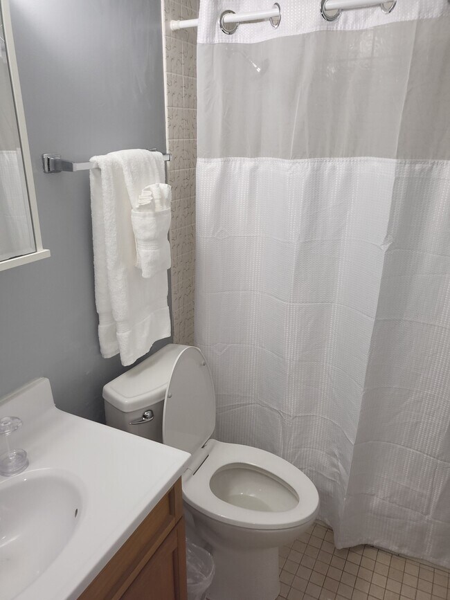 Bathroom - 14449 Van Buren St