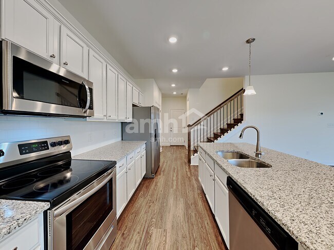 Building Photo - 437 Bluewater Dr