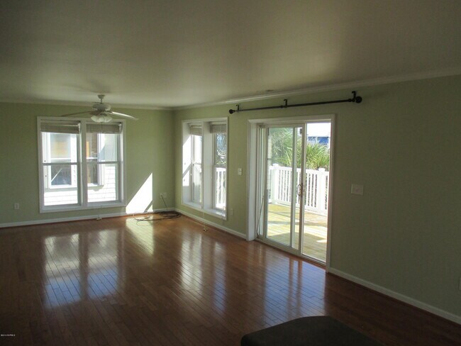 Foto del edificio - 106 Ocean View Ave