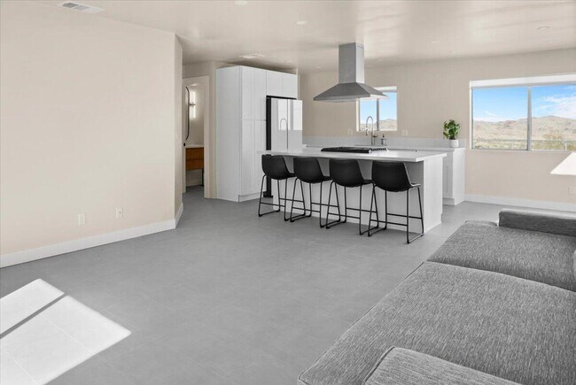 Building Photo - 60440 Granada Dr