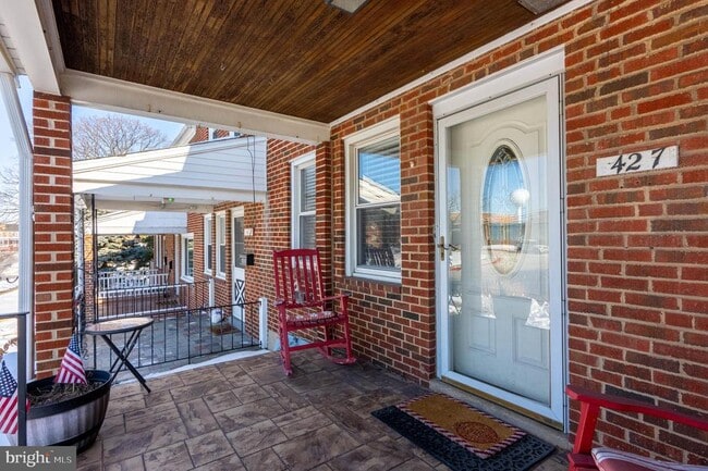 Building Photo - 427 Westham Way