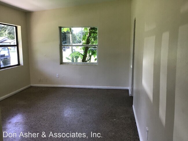 Foto del edificio - 3 br, 1 bath House - 1212 Sasoon Avenue