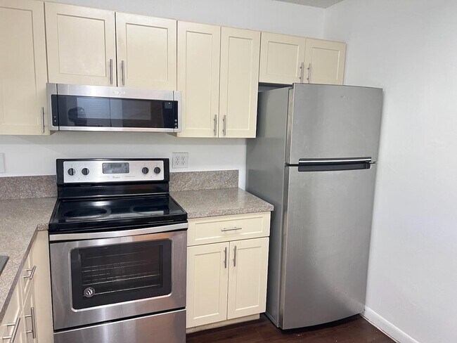 Foto del edificio - 9875 Nob Hill Ct