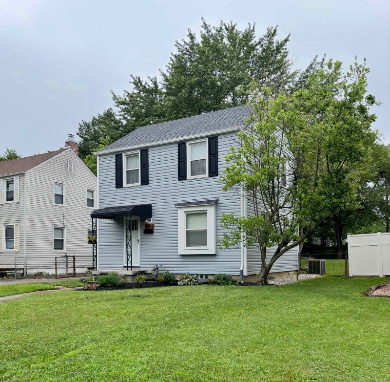 Foto principal - 2929 Norwood St