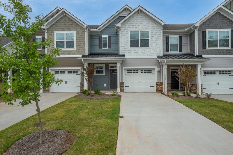 307 Rodessa Ln, Travelers Rest, SC 29690 House Rental in Travelers Rest, SC