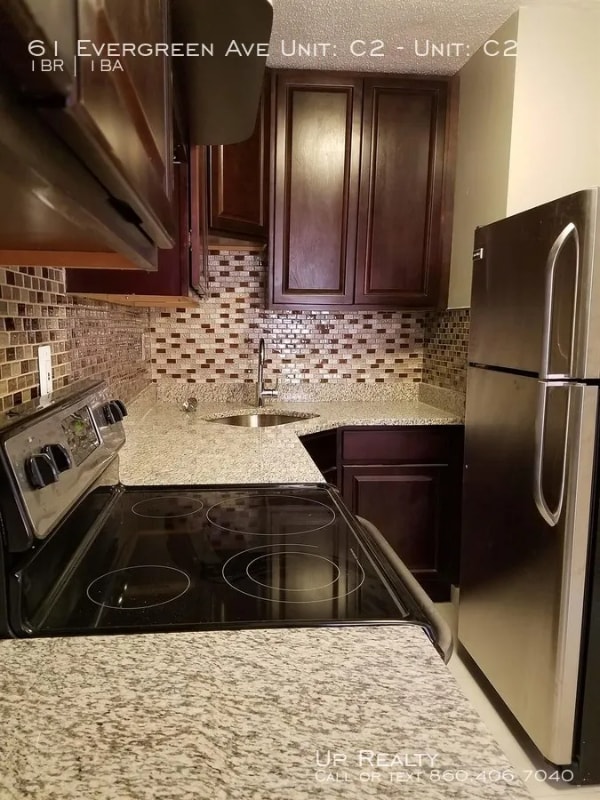 Building Photo - 59-61 Evergreen Ave