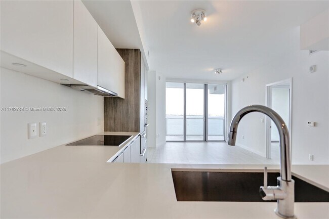 Foto del edificio - 2900 NE 7th Ave