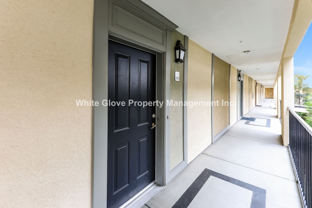 Primary Photo - Wonderful 1 Bedroom in Irvine Watermarke C...