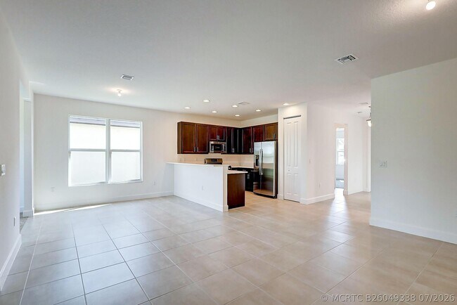 Foto del edificio - 13549 SW Oceanus Blvd