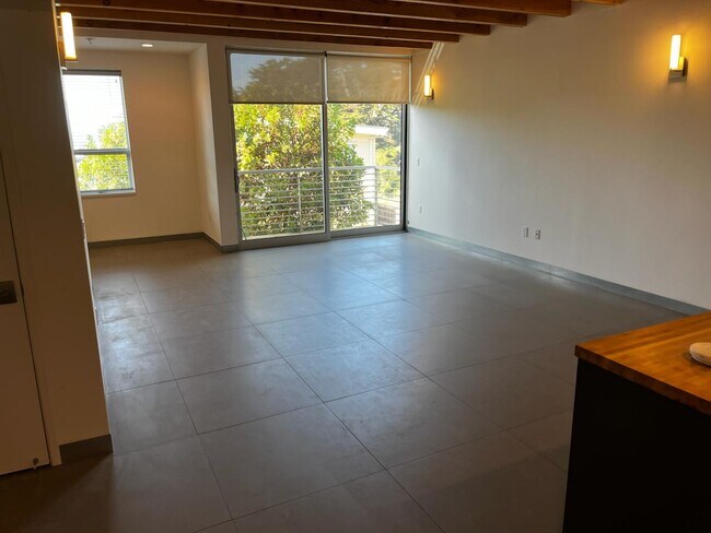 Foto del edificio - 411 Dondee Way