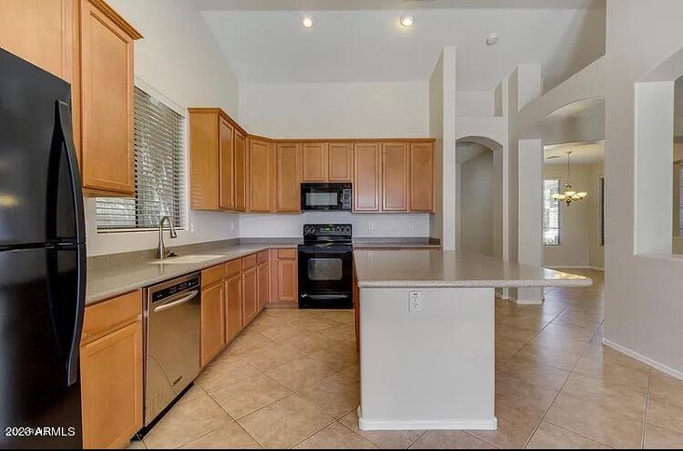 Foto principal - 4111 E Runaway Bay Dr