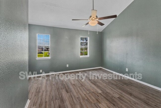 Building Photo - 475 N Perkins