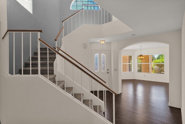 Foto del edificio - Waterfront 3/2.5 Chandler home for immedia...