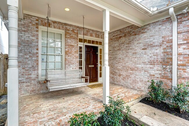 Building Photo - 1938 Norfolk St