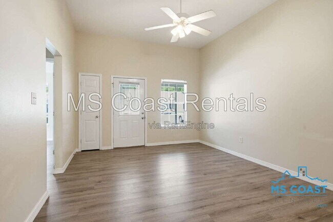 Foto del edificio - 15116 Deer Creek Dr