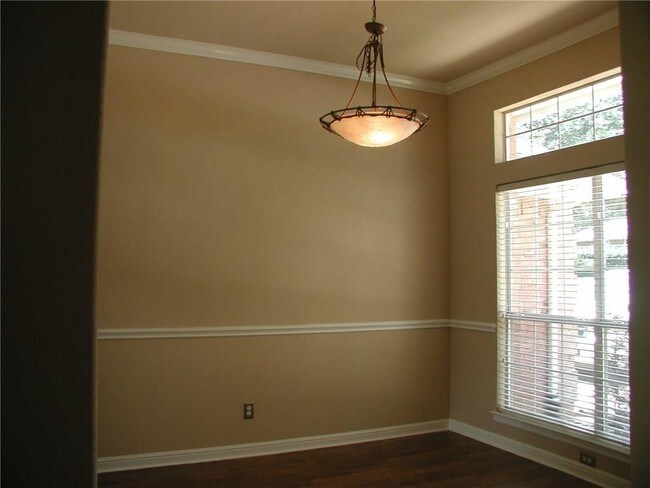 Building Photo - 2679 Kimberly Dr