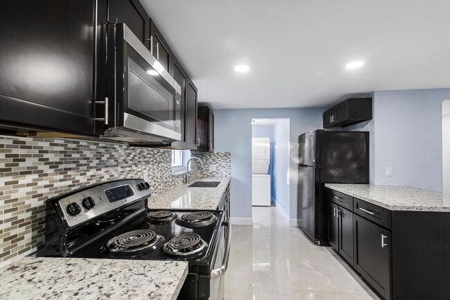 Photo - 5073 SW 28 AVENUE Apartment