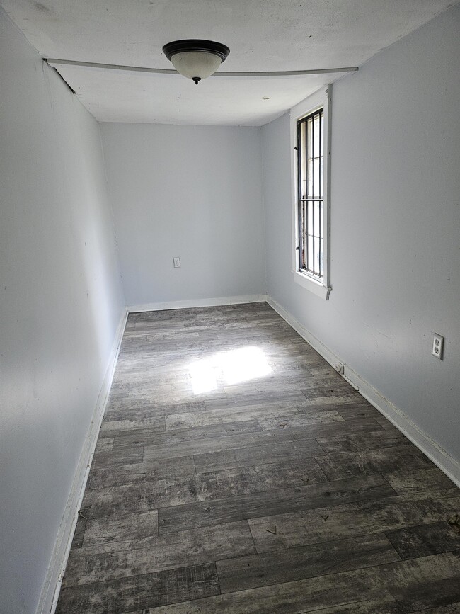 Photo - 1317 Collier Ave House