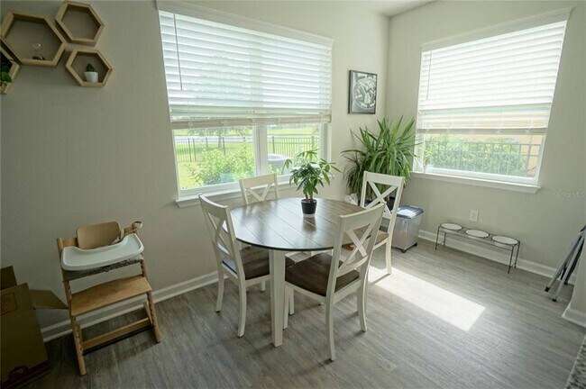 Building Photo - 11313 Emerald Shore Dr