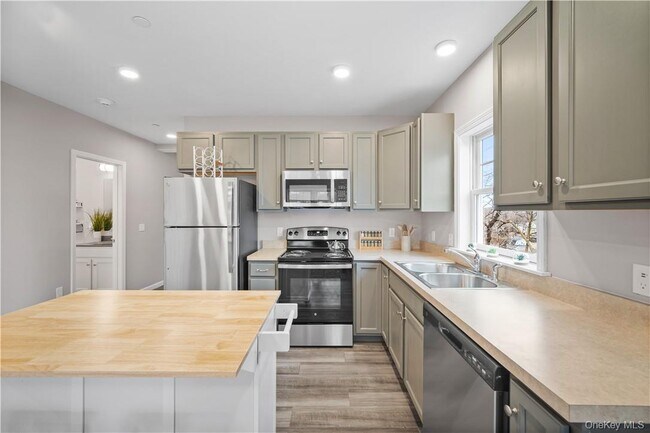 Foto del edificio - 108 N Kensico Ave