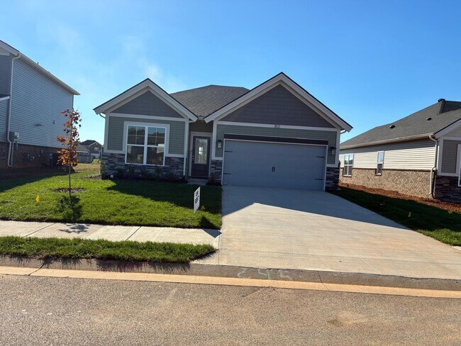 Building Photo - 813 Anise Ln