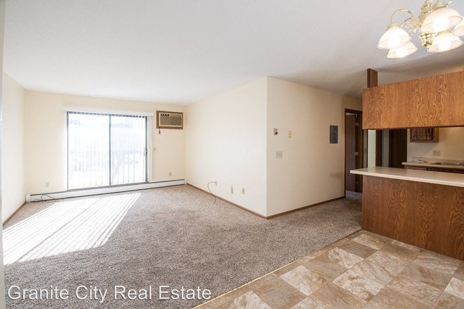 Building Photo - 911 Ranae Ln
