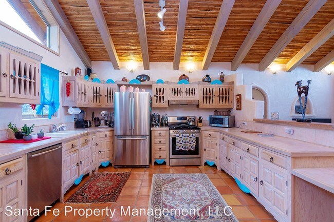 Building Photo - 2 br, 2 bath House - 25 A Paseo Nopal