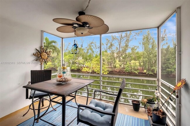 Foto del edificio - 3660 NE 166th St