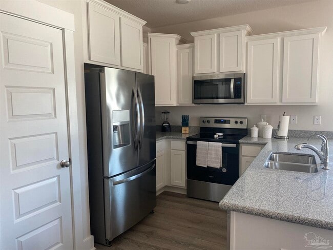 Foto del edificio - 9613 Nature Creek Blvd