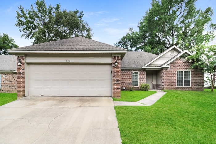 Foto principal - 362 Meadow Creek Dr