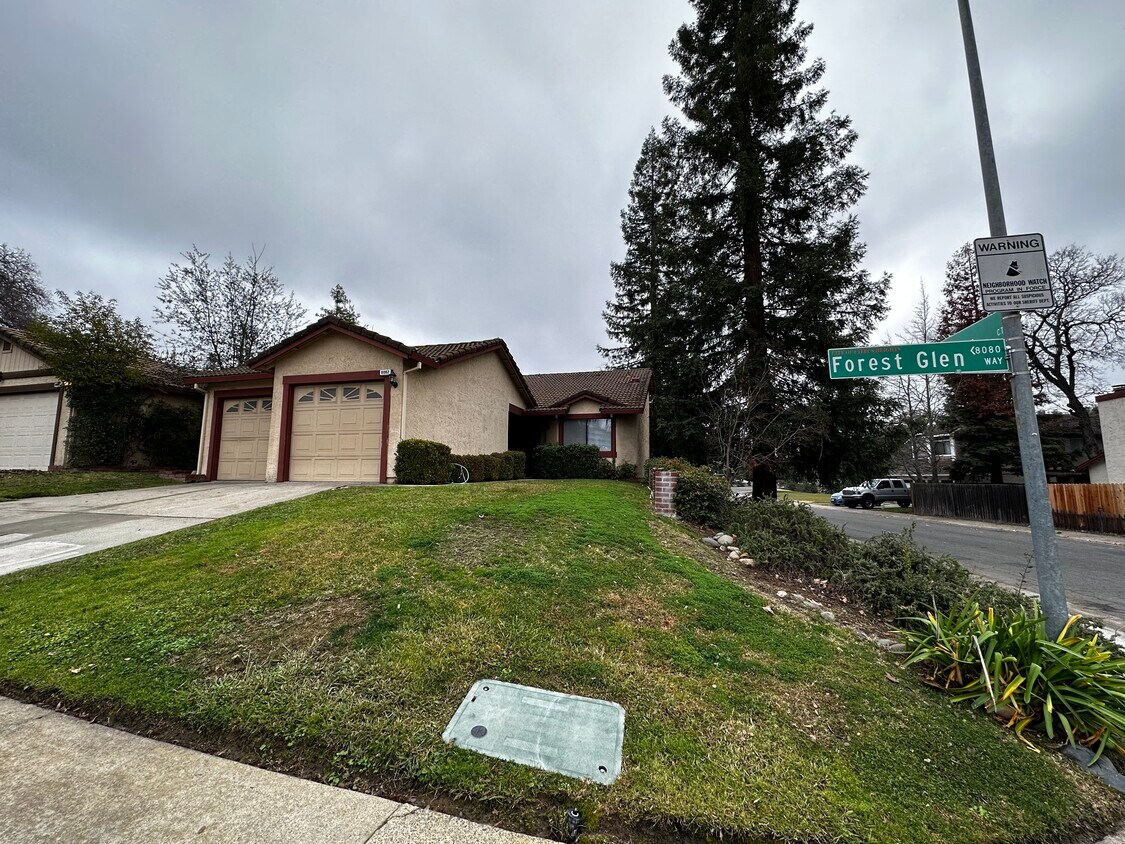 8082 Forest Glen Way, Citrus Heights, CA 95610 House for Rent in Citrus Heights, CA