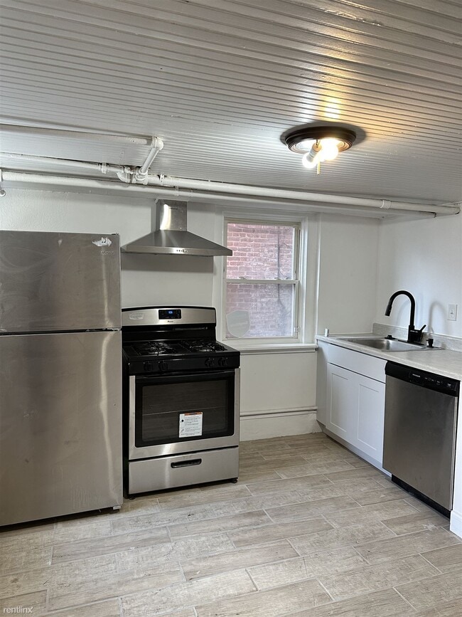 Building Photo - 2 br, 1 bath Duplex - 4227 Euclid Avenue A