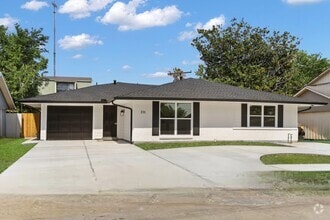Building Photo - 231 Adonis Way