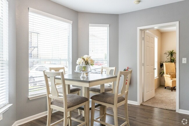Building Photo - Spacious & Stylish 2 Bed — 1 Month Free!