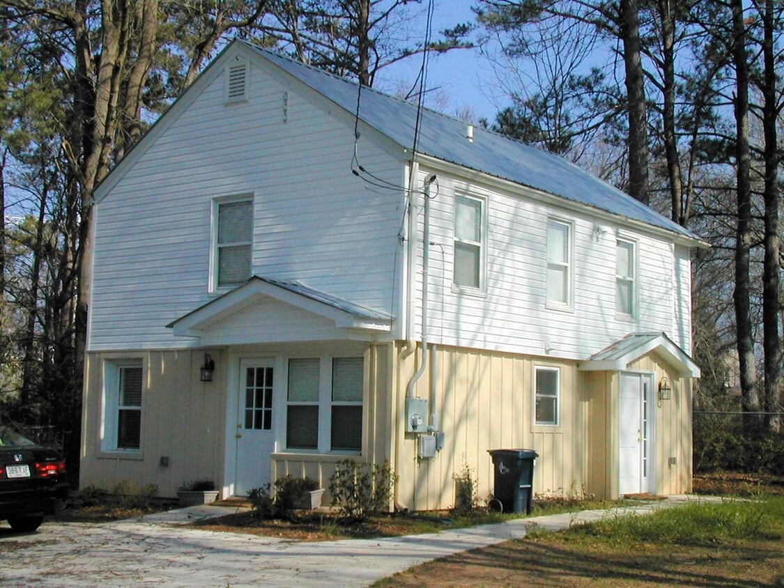 Primary Photo - NormalTown 2br House - Fall 2026 Prelease