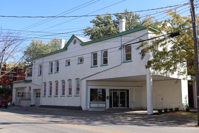 Building Photo - 601 Overton St