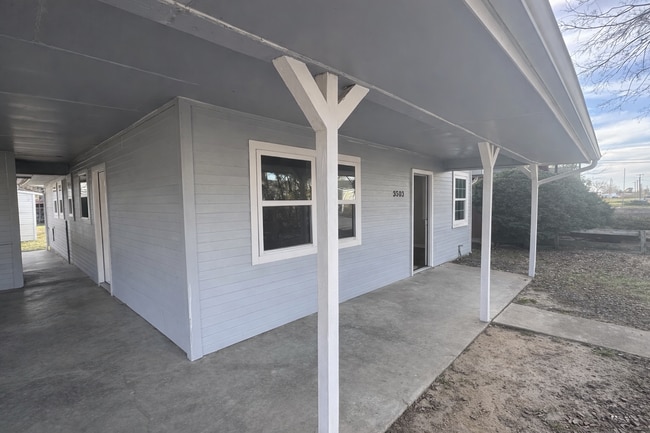 Foto del edificio - 3503 Division St