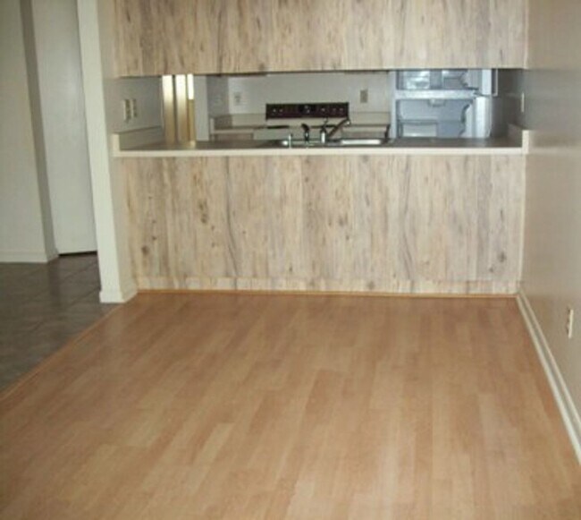 Foto del edificio - 670 SE 28th Pl