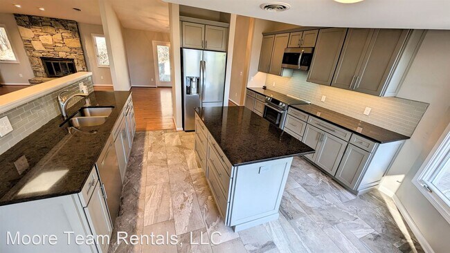 Building Photo - 3 br, 2.5 bath House - 235 Sweetgum Trail