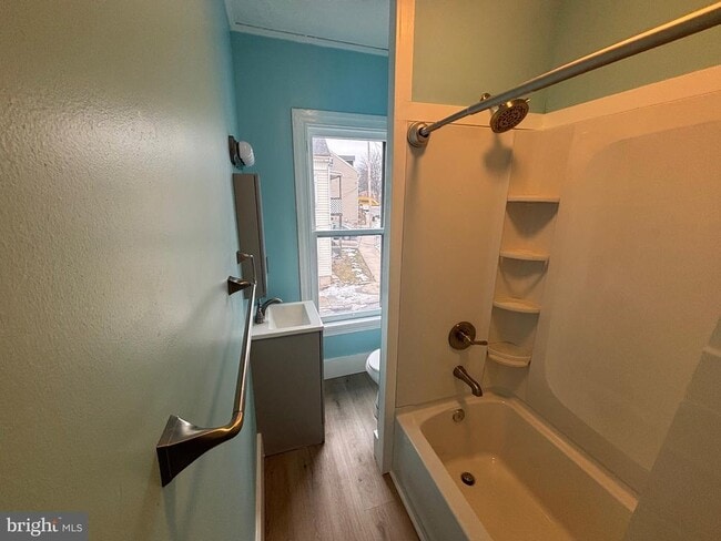 Building Photo - 202 Park Pl